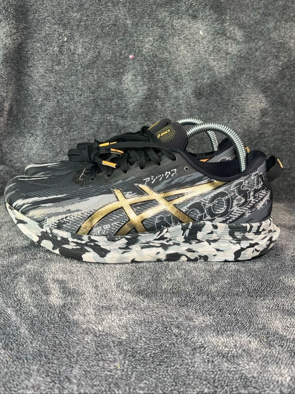 ASICS Gel Noosa Tri 13 Womens Size 9 Black Pure Gold Kanji Running Shoes 1012A89